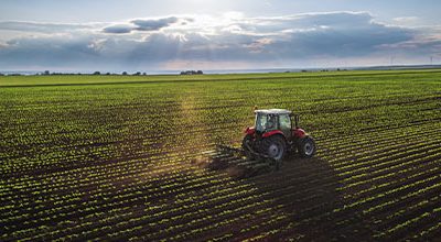 PRL. FORMACIÓN Y SEGURIDAD CONDUCTORES TRACTORES AGRÍCOLAS Y MAQUINARÍA AGRÍCOLA